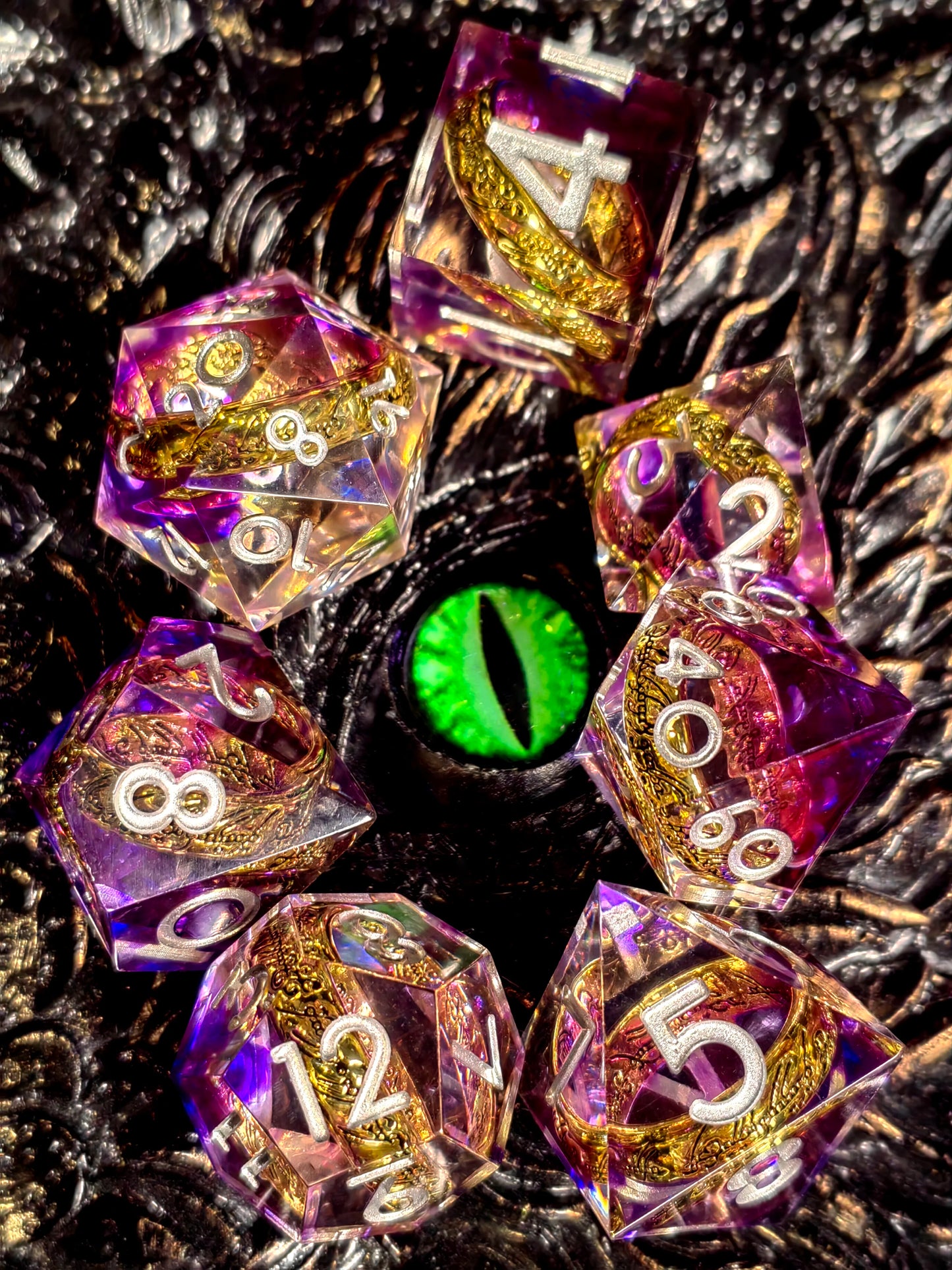 7-Piece Sharp Edge Resin Dice with Ring Inside